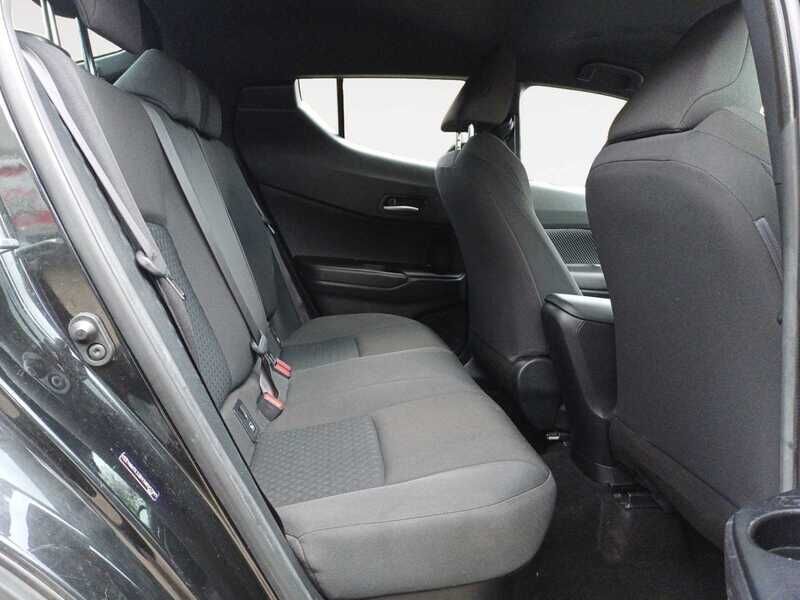 Used Toyota C-HR 2020 for sale - 77432836: Photo 5
