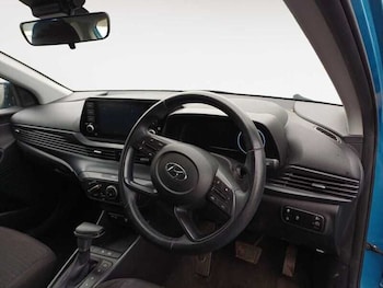 Used Hyundai i20 2023 for sale - 77974721: Photo