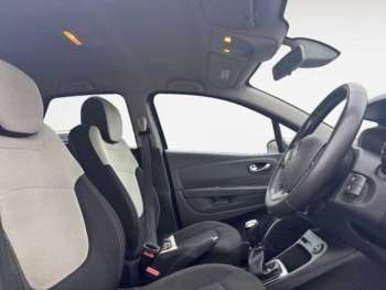 Used Renault Captur 2018 for sale - 75232828: Photo