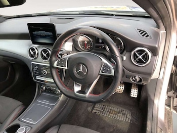 Used Mercedes-Benz GLA 2020 for sale - 77036403: Photo