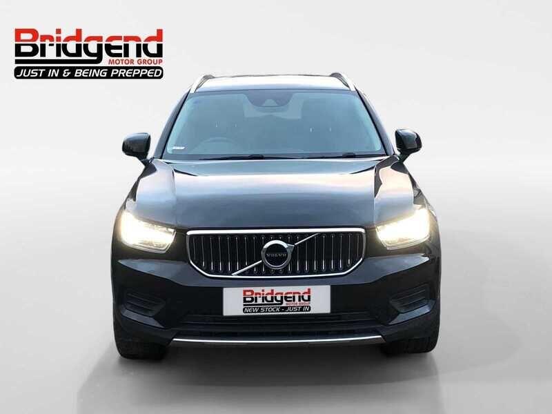 Used Volvo XC40 2021 for sale - 76584409: Photo 2