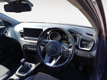 Used Kia Ceed 2021 for sale - 79140007: Photo