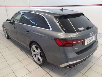Used Audi A4 2021 for sale - 77036336: Photo