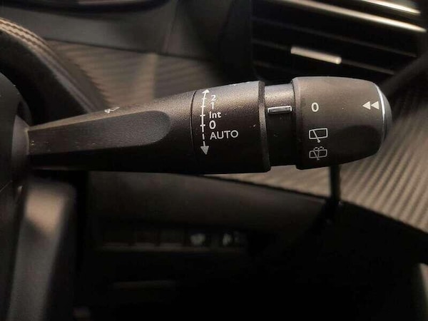 Used Peugeot 2008 2023 for sale - 76136915: Photo 13