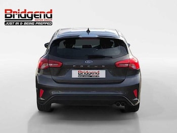 Used Ford Focus 2020 for sale - 76239949: Photo 2