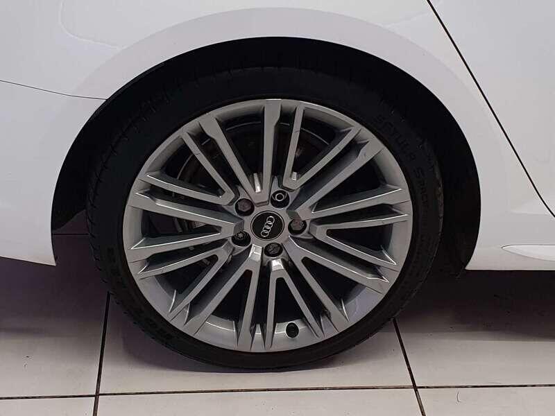 Used Audi A4 2019 for sale - 76521668: Photo 8