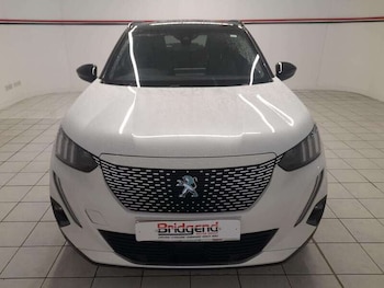 Used Peugeot E-2008 2021 for sale - 77247537: Photo