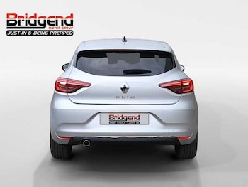 Used Renault Clio 2023 for sale - 78906075: Photo