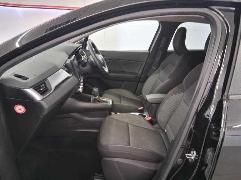 Used Renault Captur for sale - 76472517: Photo 14