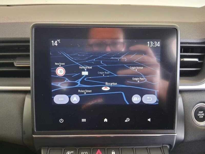 Used Renault Captur for sale - 76472517: Photo 18