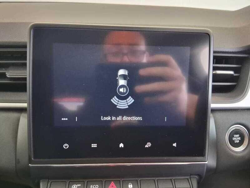 Used Renault Captur for sale - 76472517: Photo 19