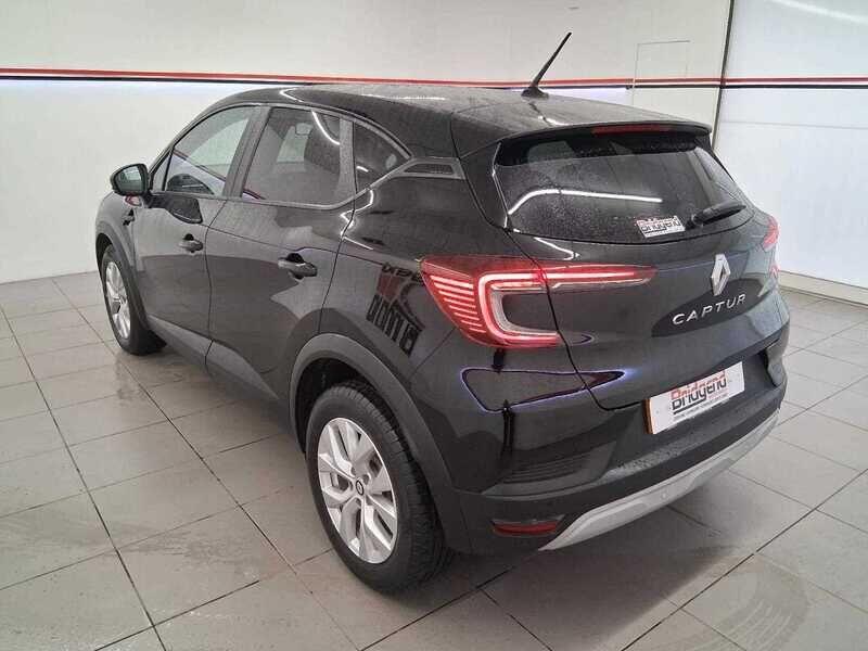 Used Renault Captur for sale - 76472517: Photo 4