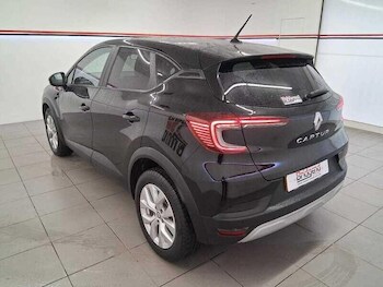 Used Renault Captur 2022 for sale - 76472517: Photo