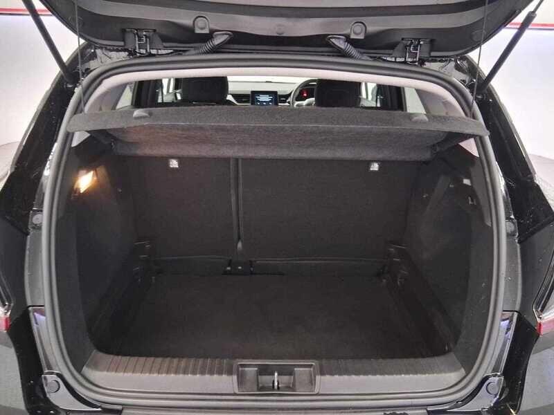 Used Renault Captur for sale - 76472517: Photo 8