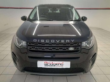 Used Land Rover Discovery Sport 2017 for sale - 76521819: Photo