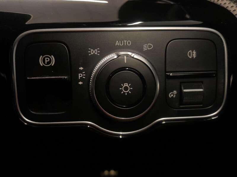 Used Mercedes-Benz A-Class 2019 for sale - 77813935: Photo 19