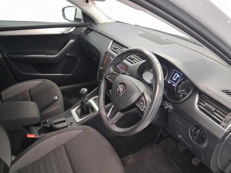 Used Skoda Octavia 2019 for sale - 76138240: Photo 10