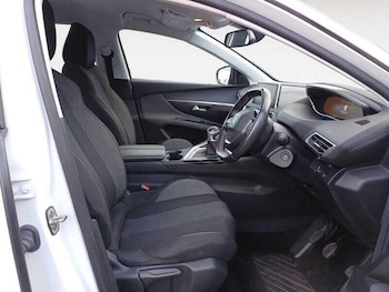 Used Peugeot 5008 2020 for sale - 76441320: Photo