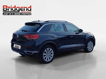 Used Volkswagen T-Roc 2019 for sale - 77947248: Photo