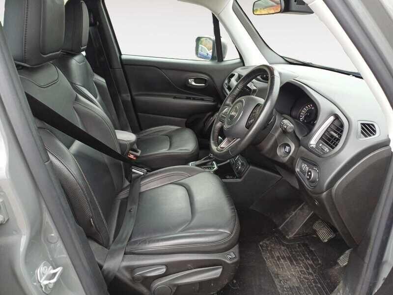 Used Jeep Renegade 2021 for sale - 76137717: Photo 4