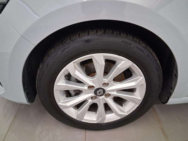 Used Renault Clio 2024 for sale - 77490886: Photo 7