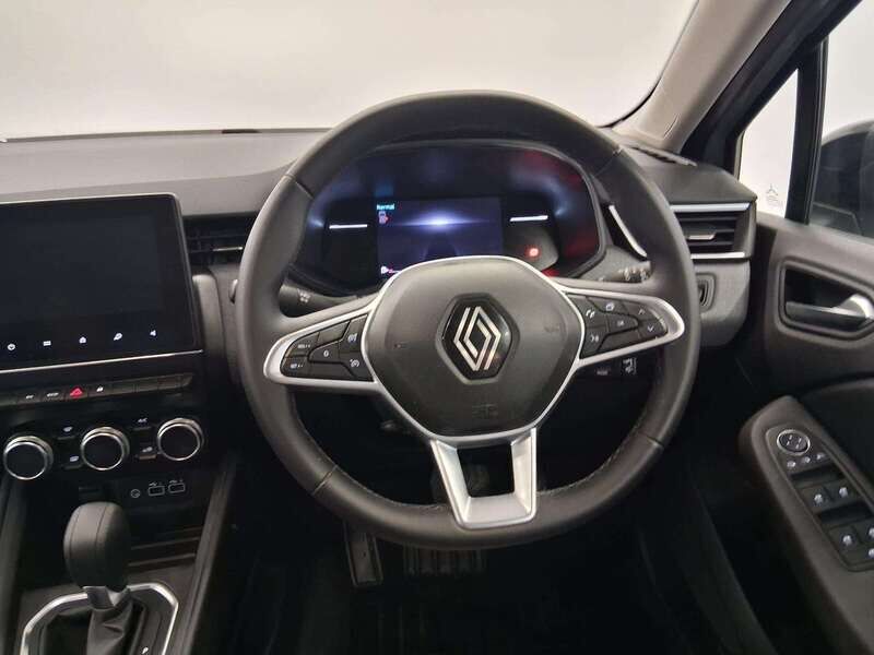 Used Renault Clio 2024 for sale - 77490886: Photo 9