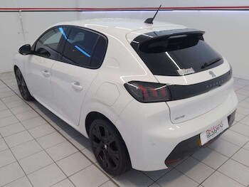 Used Peugeot 208 undefined for sale - 77814402: Photo