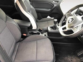 Used Renault Captur 2022 for sale - 76138311: Photo 4
