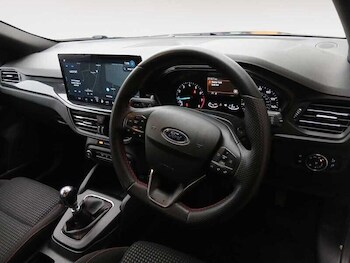 Used Ford Focus 2022 for sale - 77618306: Photo