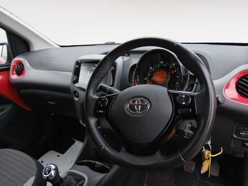 Used Toyota AYGO 2019 for sale - 77555993: Photo 4