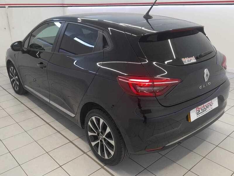 Used Renault Clio 2020 for sale - 76137753: Photo 4