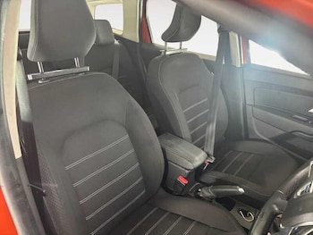 Used Dacia Duster 2022 for sale - 76585357: Photo