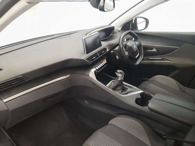 Used Peugeot 5008 2020 for sale - 77036289: Photo 16