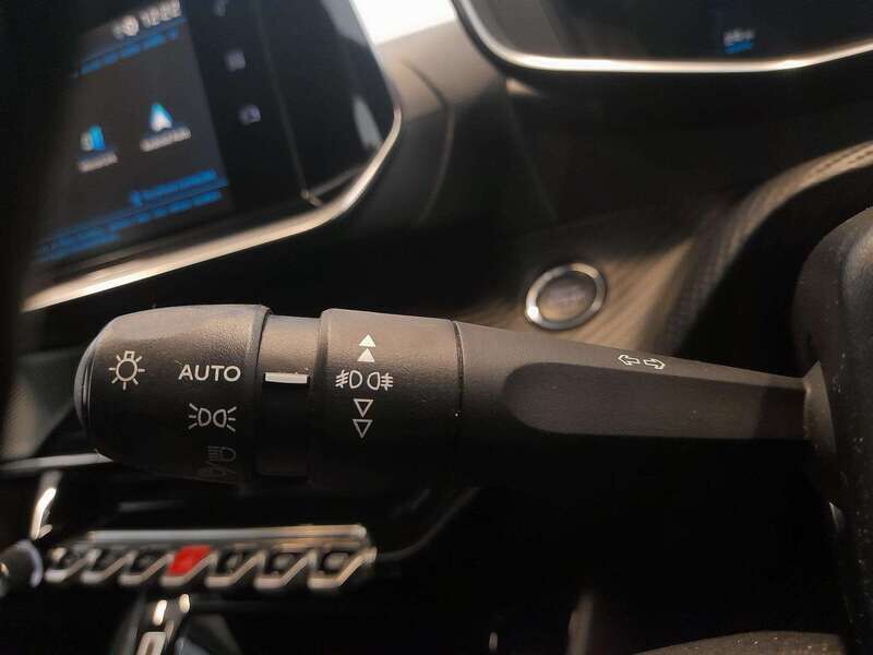 Used Peugeot 2008 2020 for sale - 77814520: Photo 18