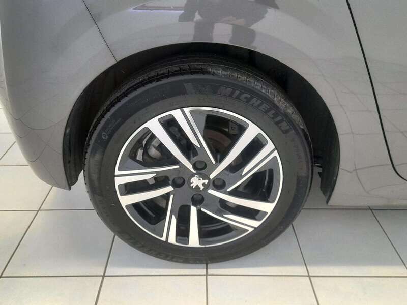 Used Peugeot 208 2023 for sale - 77663665: Photo 8