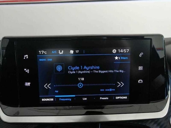 Used Peugeot 2008 2022 for sale - 76138005: Photo 17