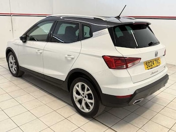 Used SEAT Arona 2024 for sale - 79309317: Photo