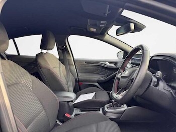 Used Ford Focus 2023 for sale - 76485524: Photo