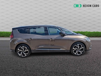Used Renault Scenic 2017 for sale - 79445292: Photo