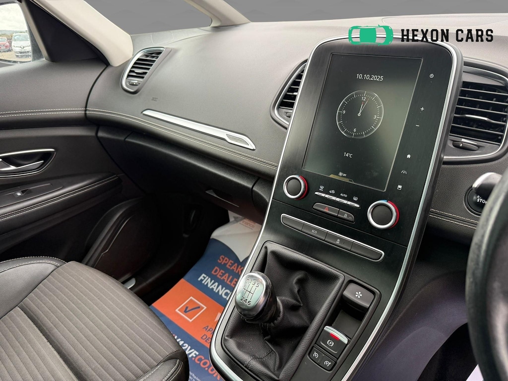 Used Renault Grand Scenic 2017 for sale - 76447346: Photo 11