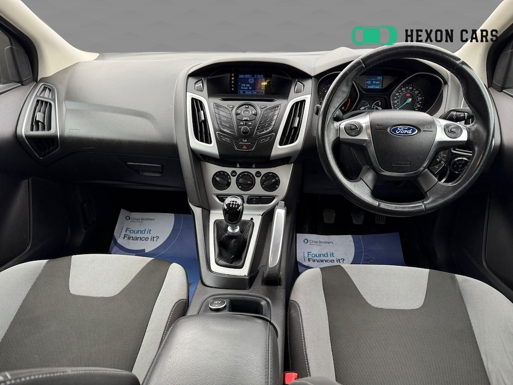 Used Ford Focus 2011 for sale - 76244669: Photo 2