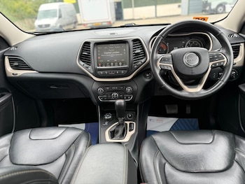 Used Jeep Cherokee 2017 for sale - 75409946: Photo