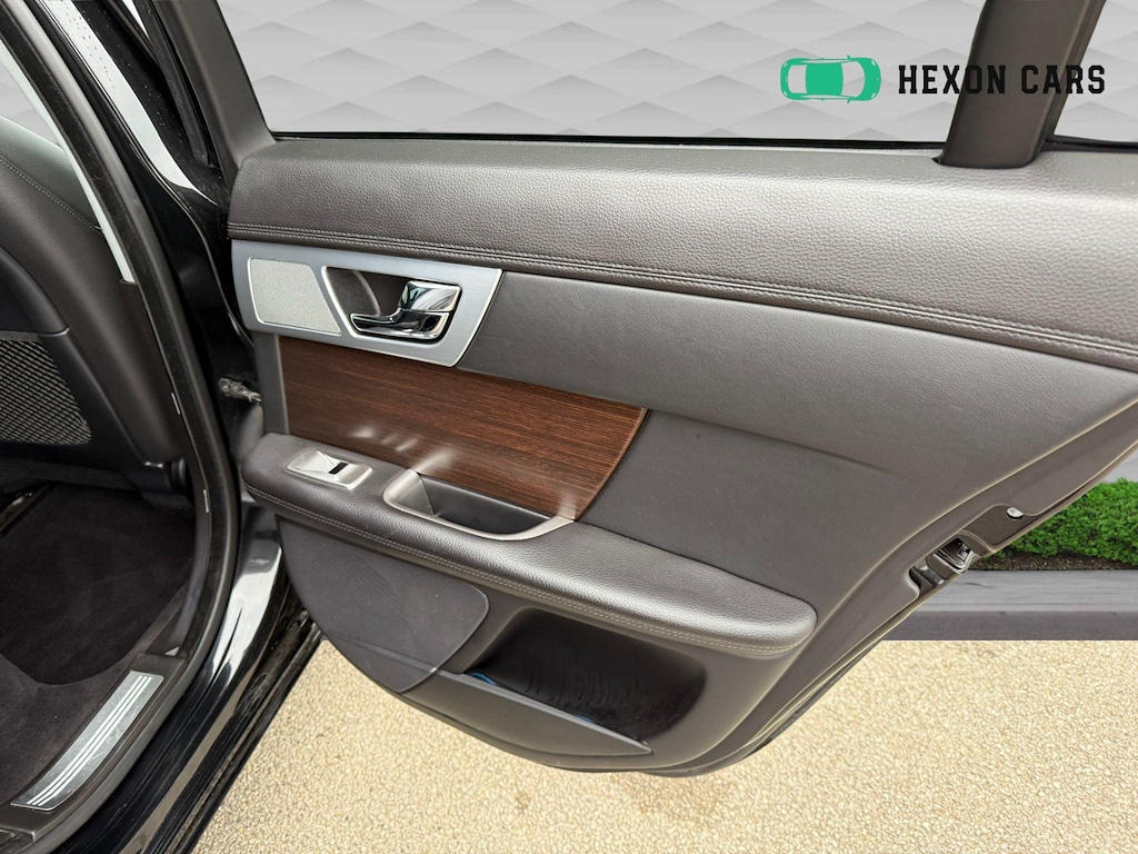 Used Jaguar XF 2014 for sale - 76691777: Photo 14