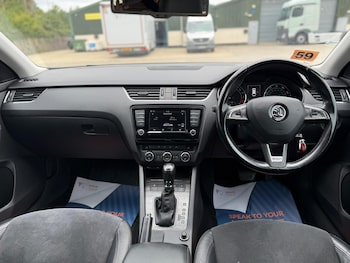 Used Skoda Octavia 2015 for sale - 75572422: Photo
