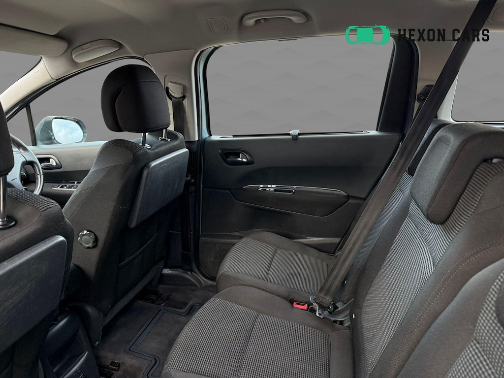 Used Peugeot 5008 2011 for sale - 76948674: Photo 17