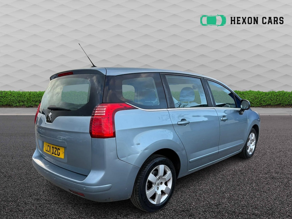 Used Peugeot 5008 2011 for sale - 76948674: Photo 5