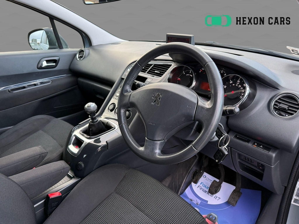 Used Peugeot 5008 2011 for sale - 76948674: Photo 8