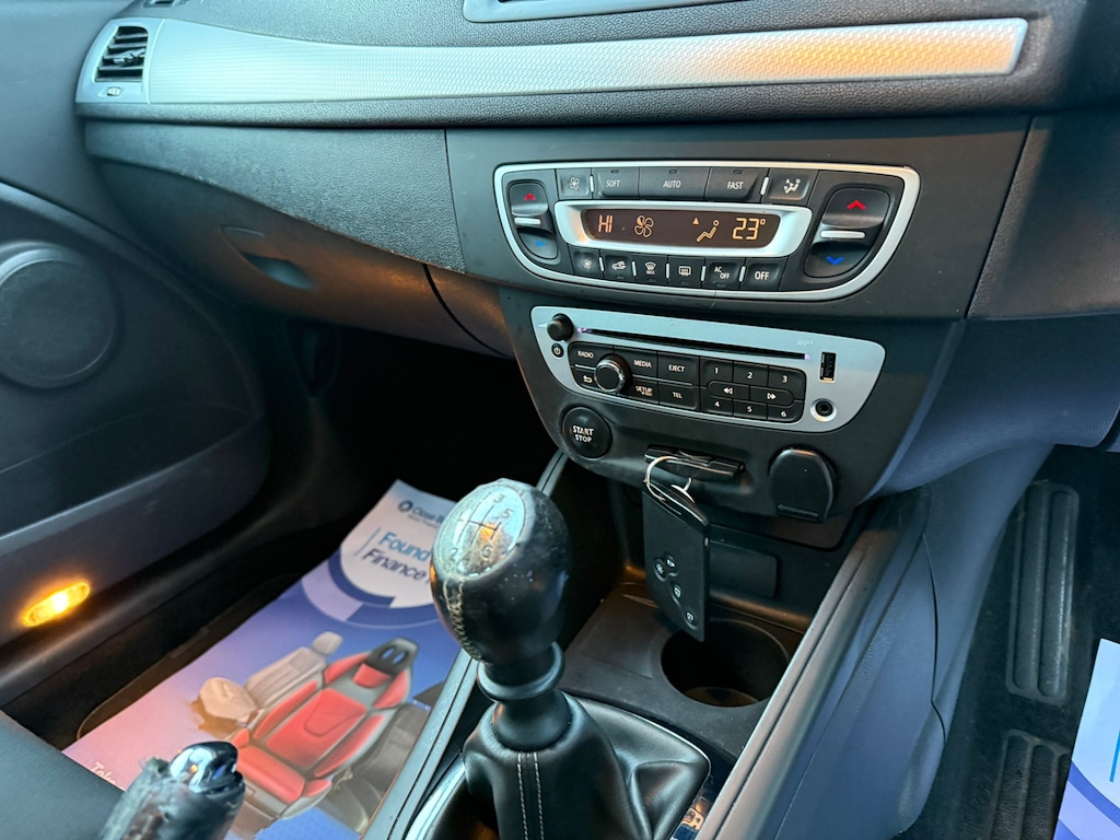 Used Renault Megane 2014 for sale - 76948703: Photo 14