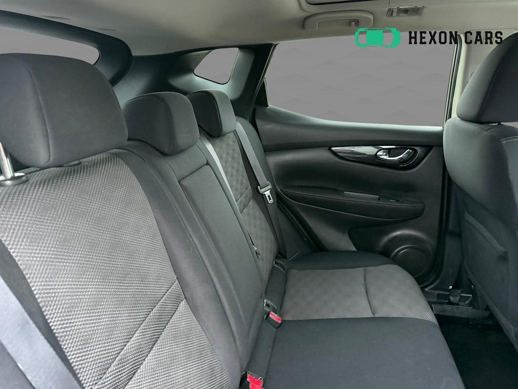 Used Nissan Qashqai 2015 for sale - 77019963: Photo 14