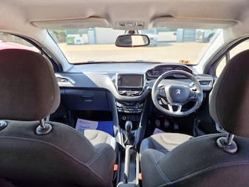 Used Peugeot 208 2013 for sale - 75869485: Photo